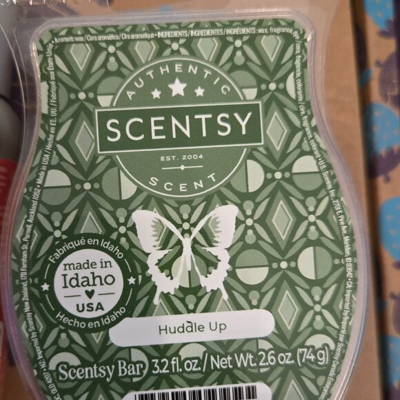 10 Scentsy Wax Bars - Picture 2 of 11